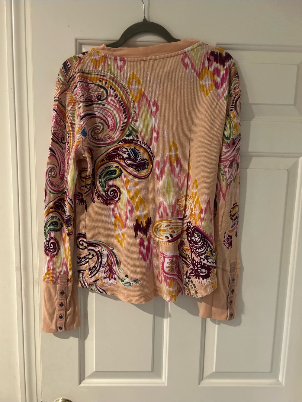 Sundance Peach Thermal Top with Pink & Yellow Paisley - Picture 2 of 3